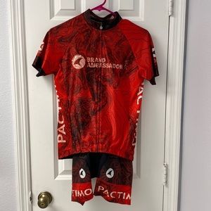 Pactimo Women’s Cycling Kit - Medium